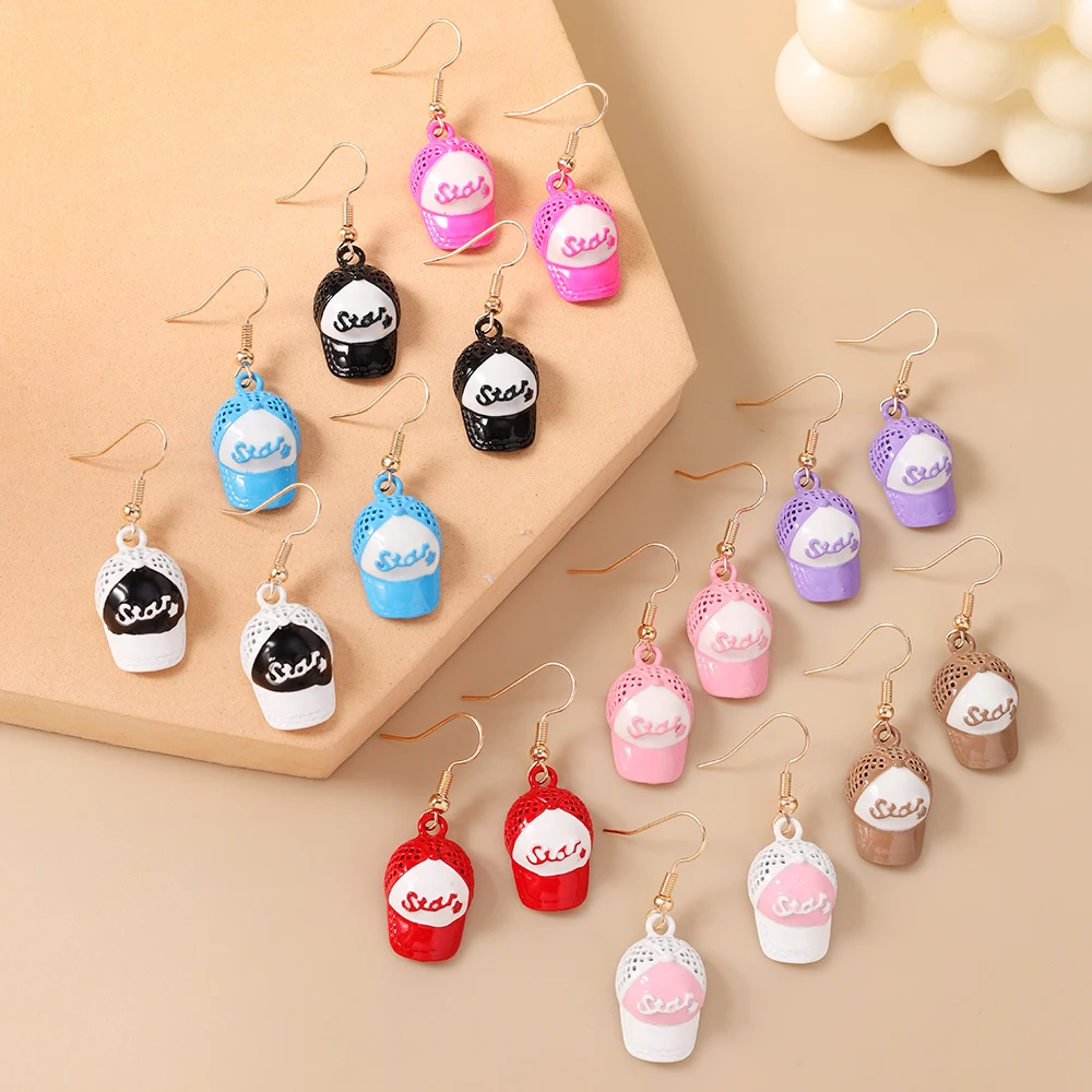 Aihua Kawaii Cartoon Hut Ohrringe Persönlichkeit Baseballkappe Strandpantoffel Hängeohrringe für Frauen Männer Urlaubsschmuck Geschenke – Detail 2