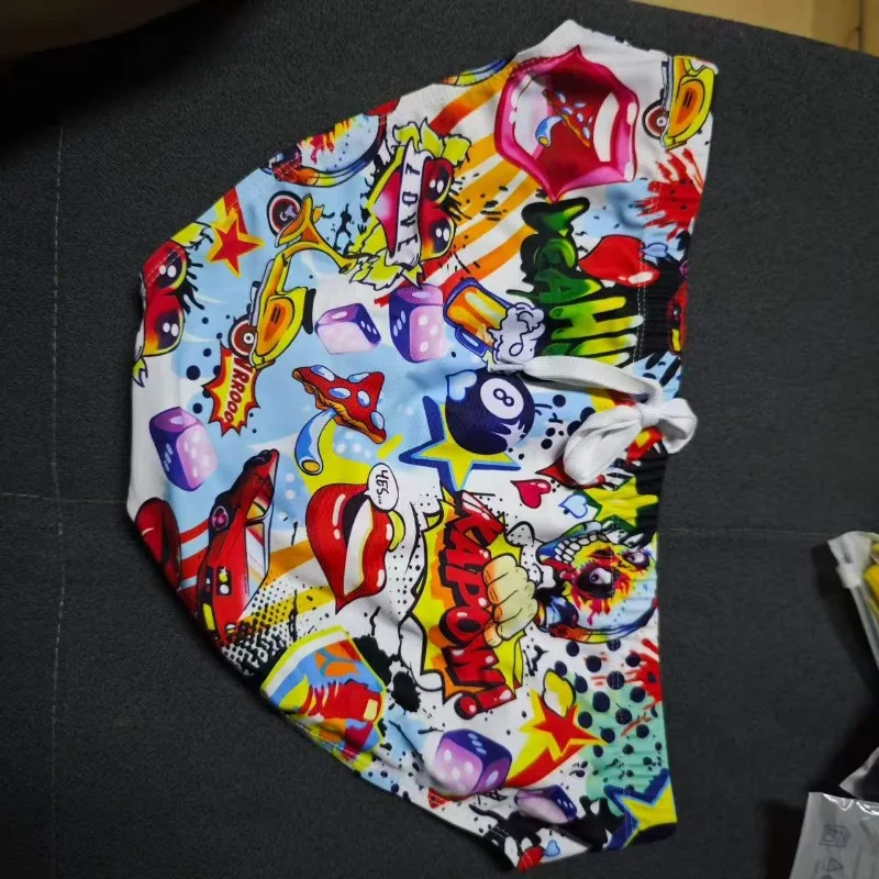 2026Cartoon graffiti fashion briefs swimsuit personalized trend swimsuit foreign trade quick-drying briefs men UXH085