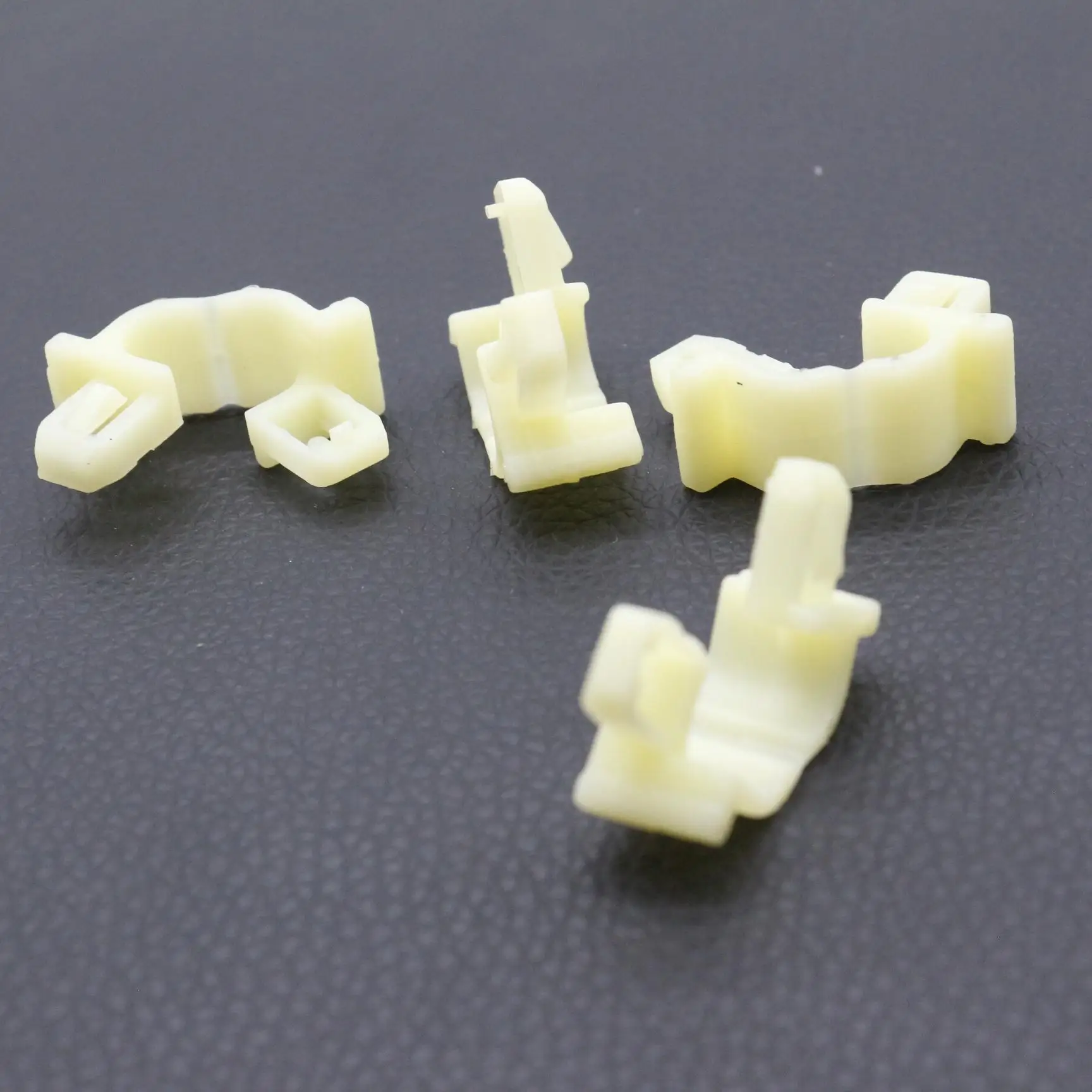 

10 Pcs Windshield Washer Hose Retainer Clip For Honda Ridgeline Accord Civic CR-V MDX FIT 90652-SB2-023 White Nylon Fastener