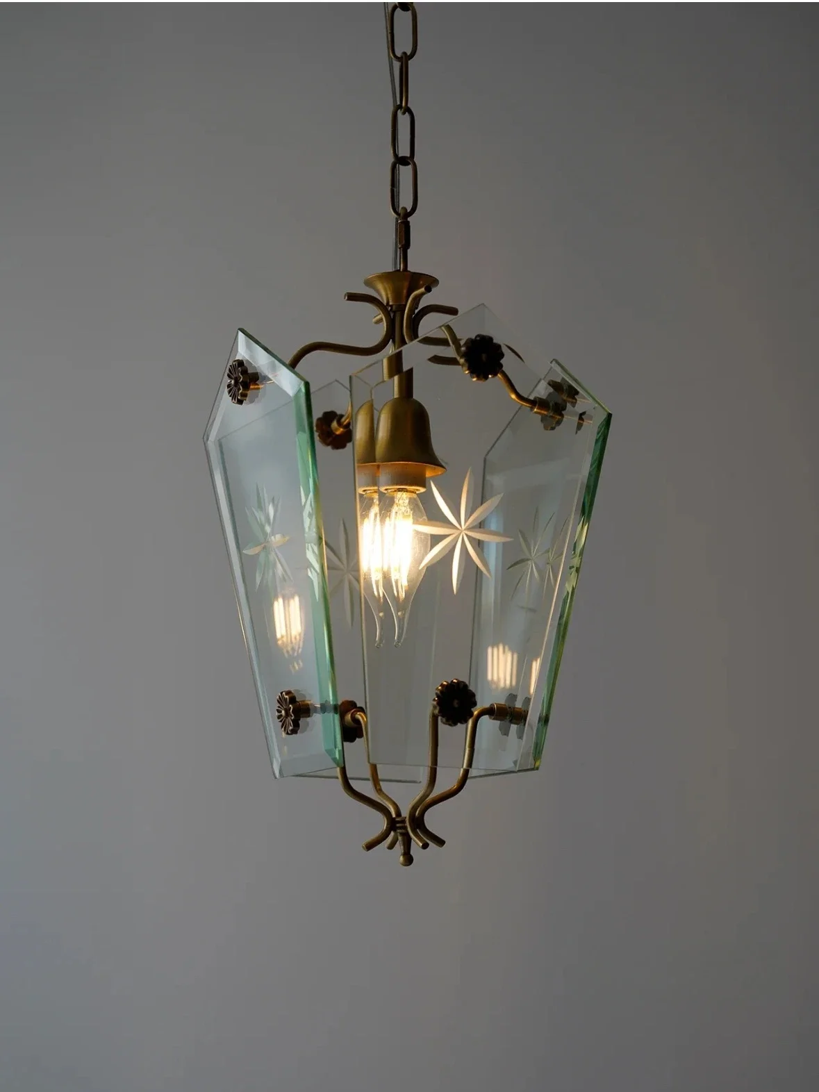 French Vintage Pure Copper Glass Lantern Pendant Light Retro Brass Etched Star Hanging Lamp For Bedroom Dining Room Hallway Cafe