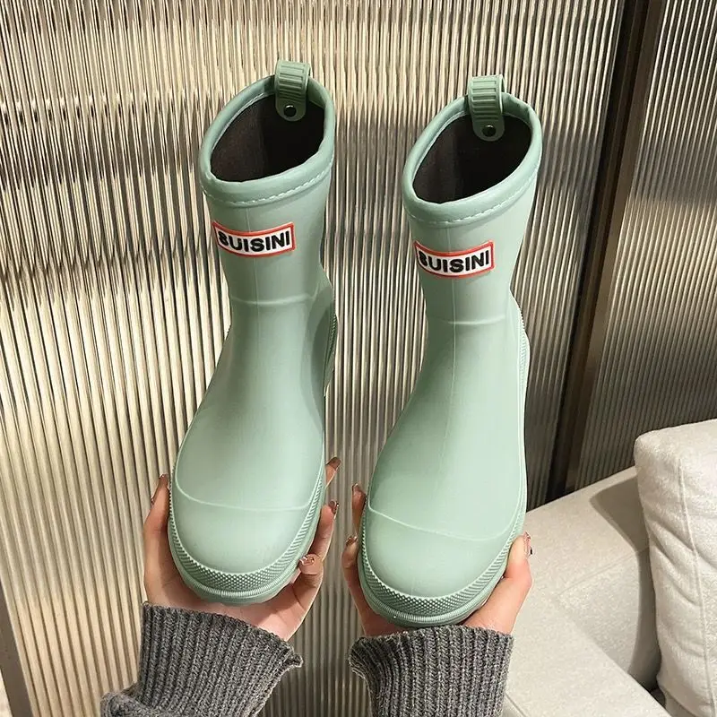 

High-End Waterproof Rain Boots Women's ort Tube Faionable Outdoor Slip-Resistant Water oes for Rainy Days PVC Material