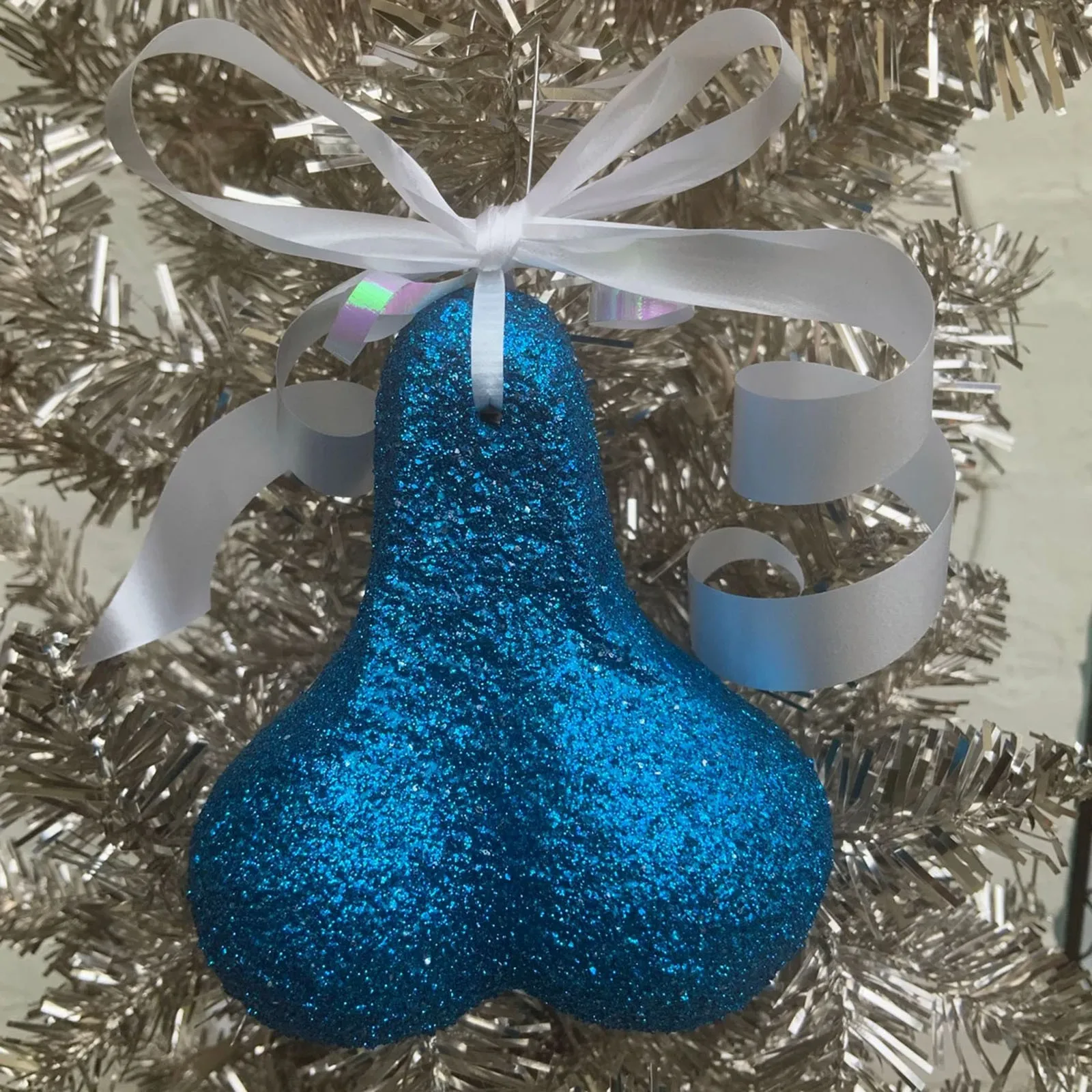 Single Party Gift Christmas Resin Pendant Christmas Tree Pendants Funny Penis Male Pendant Decorative Holiday Gift Natal