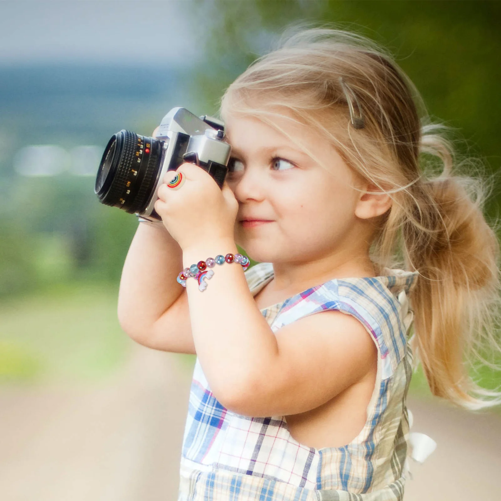 12 pièces 2 ensembles enfants Bracelets de bricolage scintillants Bracelets de bande dessinée pour les filles fête d'anniversaire cadeau de noël couronne arc-en-ciel main