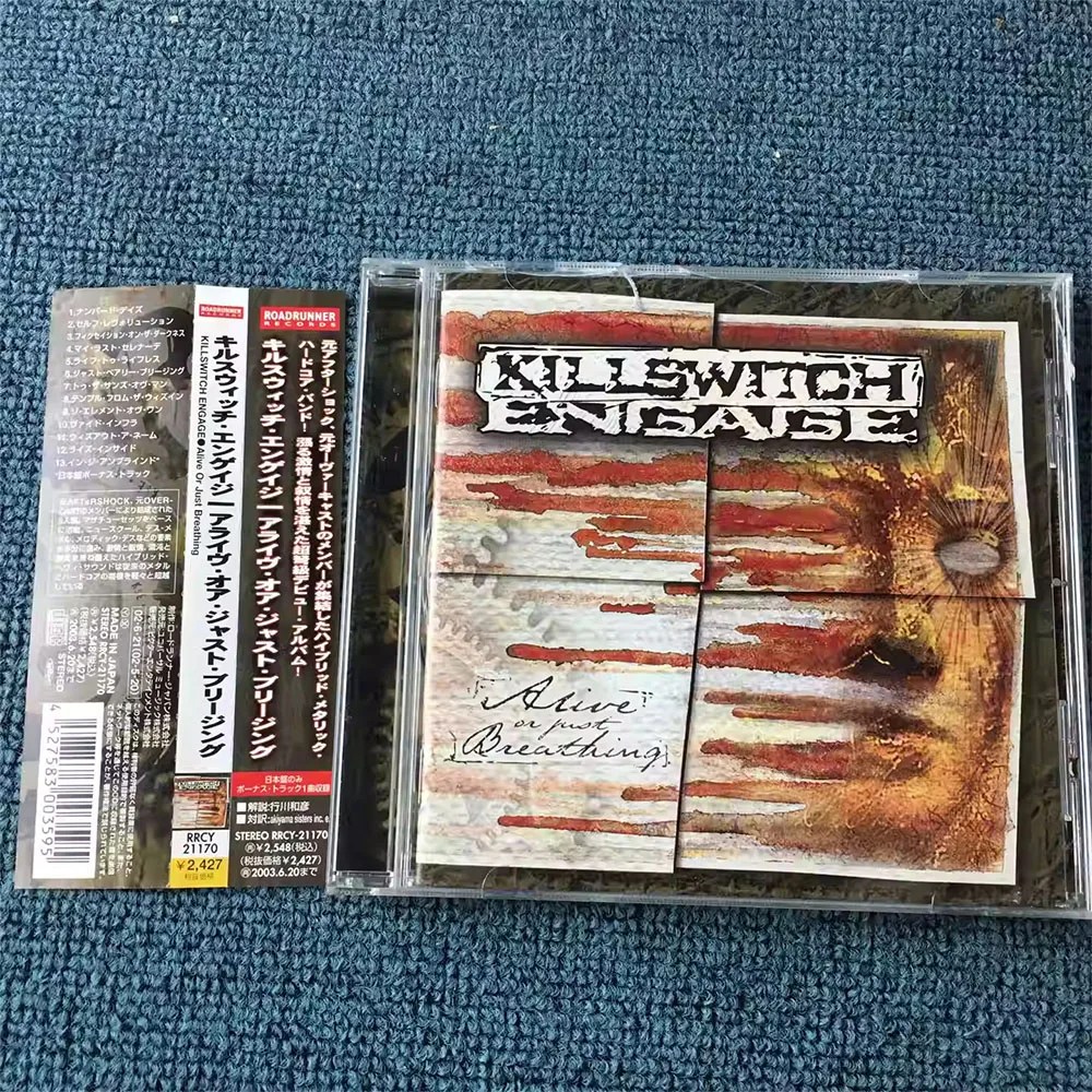 El álbum 'Alive or Just Breathing Killswitch Engage' es el segundo álbum de estudio y el debut en una gran editorial de la banda estadounidense de metalcore.