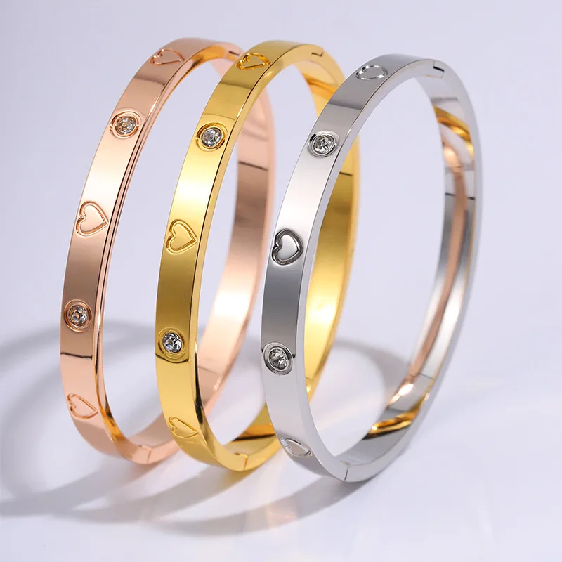Titanium Steel Bracelet, Fashionable Stainless Steel Love Heart Pattern Bracelet,Inlaid with Zircon,For Women Jewerly Daily Wear