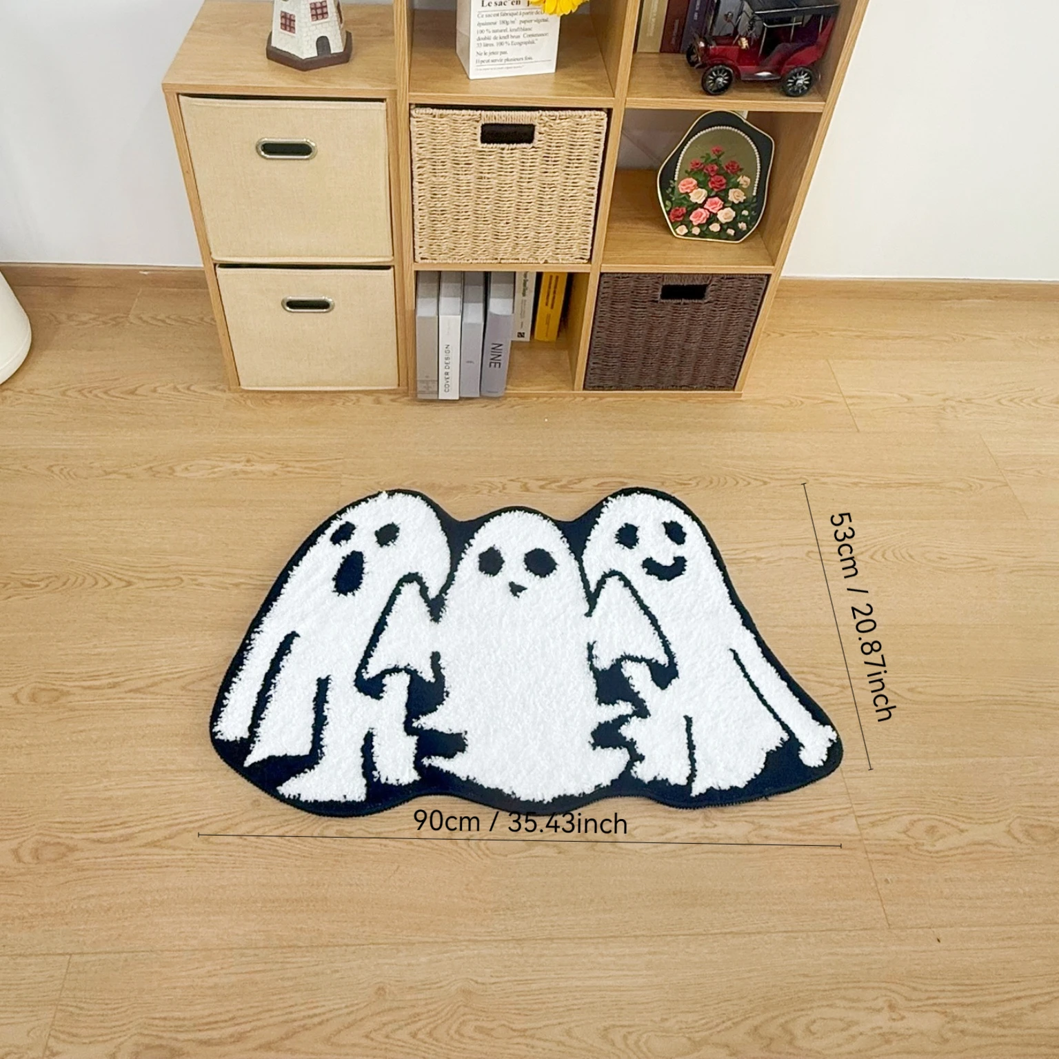 Cute Three Ghosts Tufted Rug, Cartoon Ghost Pattern Floor Mat, Anti-Slip Irregular Shaped Carpet for Halloween Decor, Room