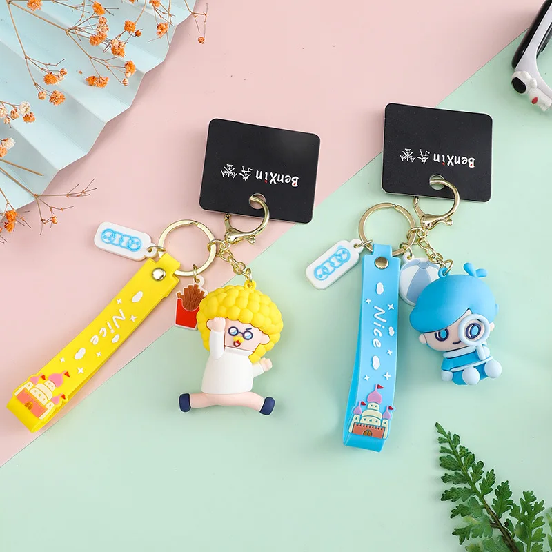 

Miniso keychain pendant, cute and exquisite female couple doll pendant, car wash keychain, schoolbag pendant