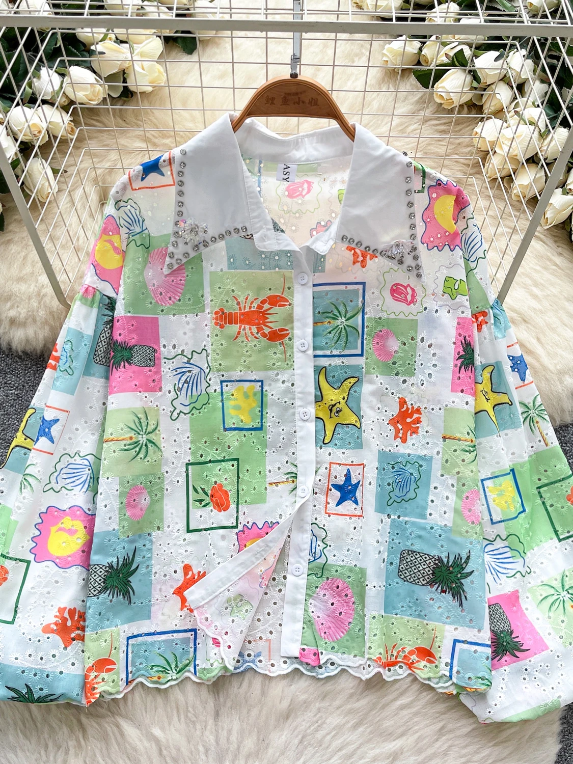 

Новинка 2026, осенняя женская рубашка с отложным воротником и длинными рукавами, ажурный крючок, цветок, бриллианты, дизайн, рубашка с принтом граффити, топы