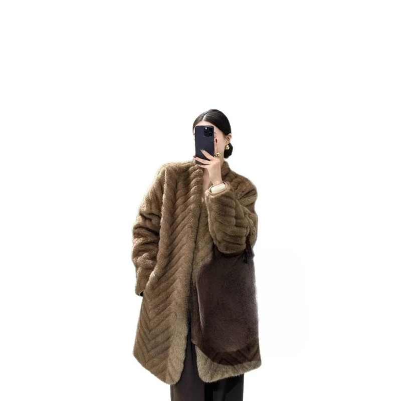 مزاجه طويل متعرجة نمط صديقة للبيئة الفراء المرأة الشتاء الراقية تقليد فرو المنك معطف متكامل