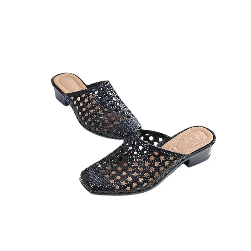 Soft Women\'s Sandals Beach Shoes Slippers  Hollow Out Mid Heels Korea Style Footwear Antiskid Platform Shoes Zapatos De Mujer