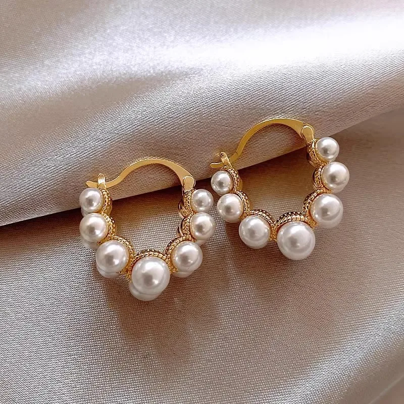 Korean High Quality Pearl Women Hoop Earrings Charm Exquisite Round Earring Wedding Accessories Pendant Jewelry Gift