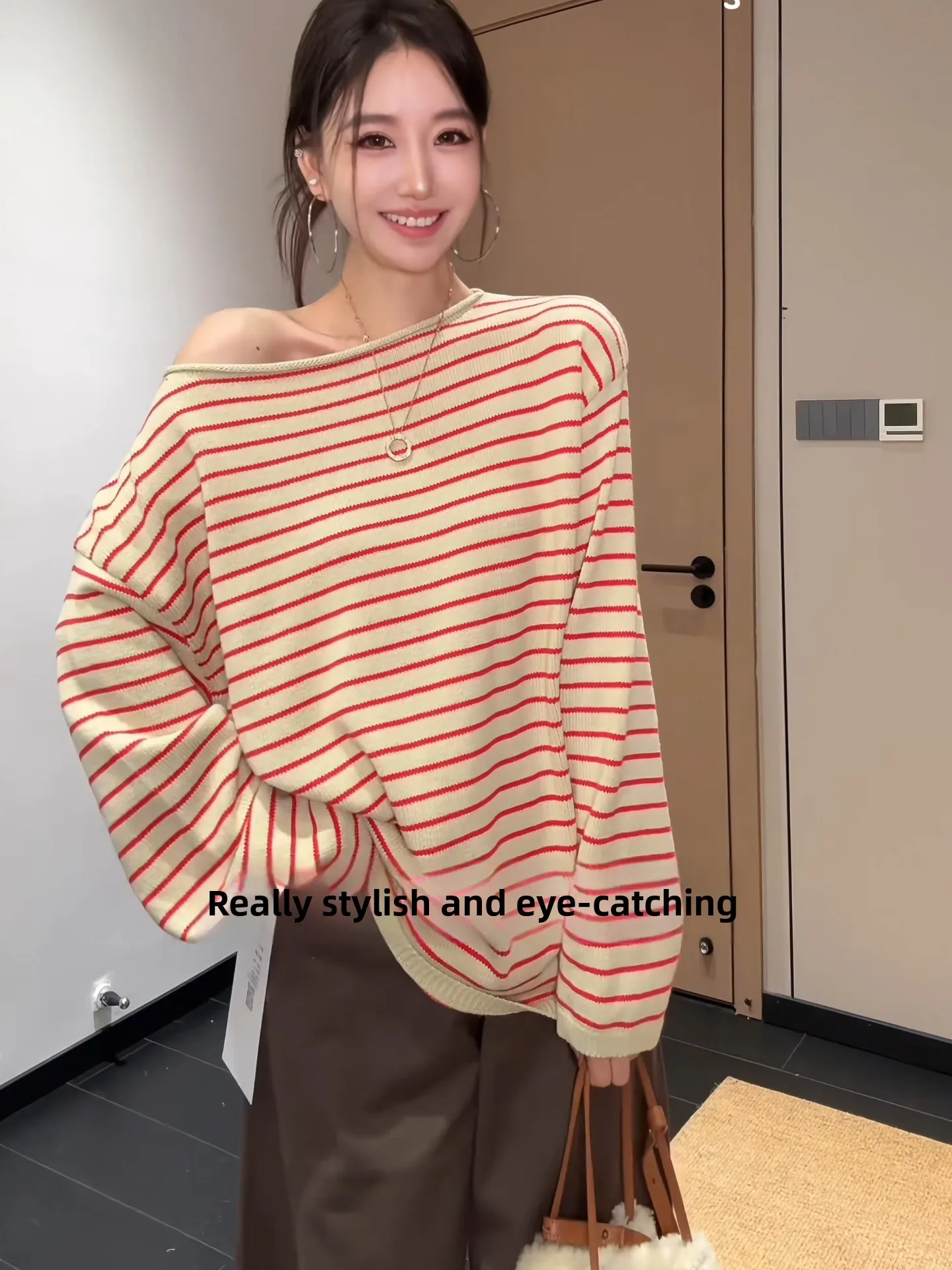 

Red Apricot Stripe Lazy Style Slant Shoulder Knitted Sweater Women's Loose Oversize Base Shirt Fashionable Outerwear Top