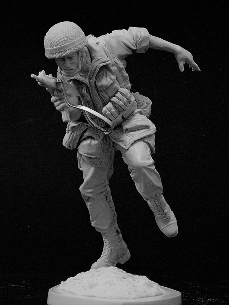 1/16 Israeli Paratrooper  stand  (WITH BASE )Resin figure Model kits Miniature gk Unassembly Unpainted