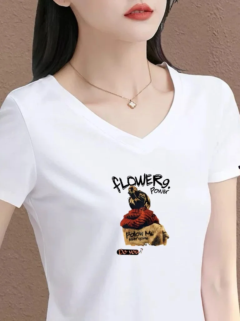 

Повседневная женская футболка с V-образным вырезом и коротким рукавом, универсальный модный топ с принтом для женщин среднего возраста, стройнящий силуэт