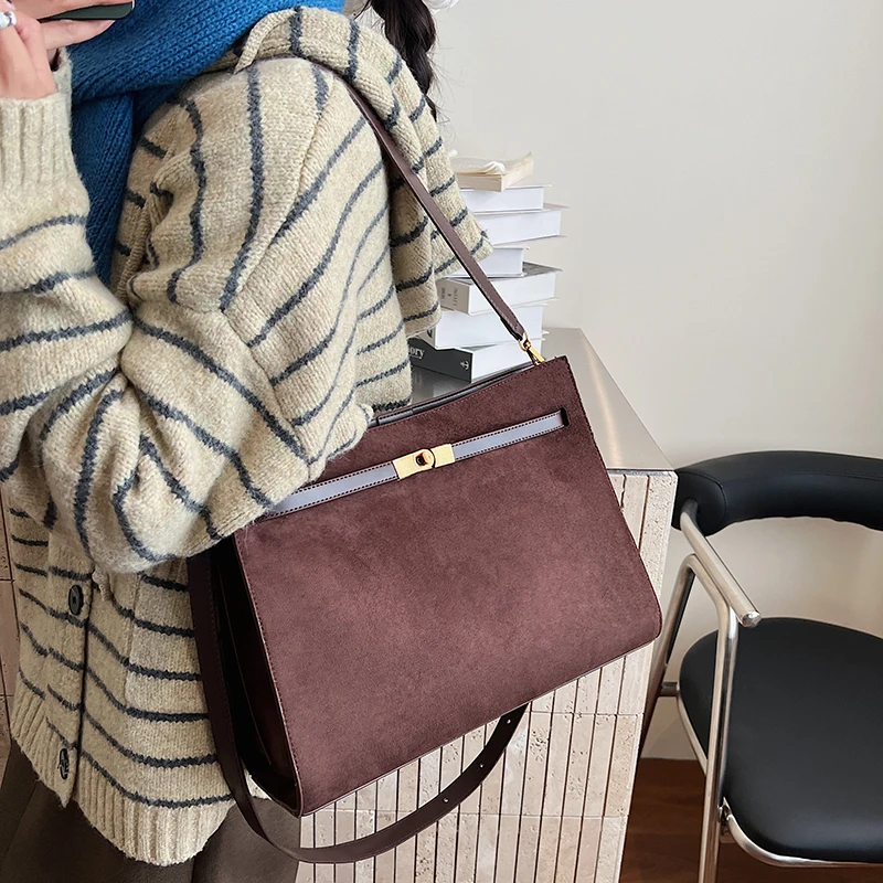 

Classic Minimalist Crossbody Bag Women High-End Leather Tote Vintage Design Solid Color Fashionable Commuter Shoulder Purse