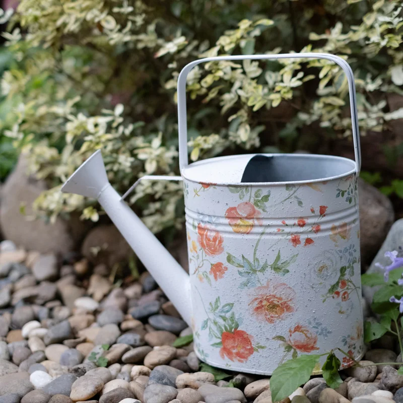 Vintage Metal Shower Kettles Watering Can Plant With Easy Pour Watering Tools For Fast and Easy Plant Watering Farmhouse Style
