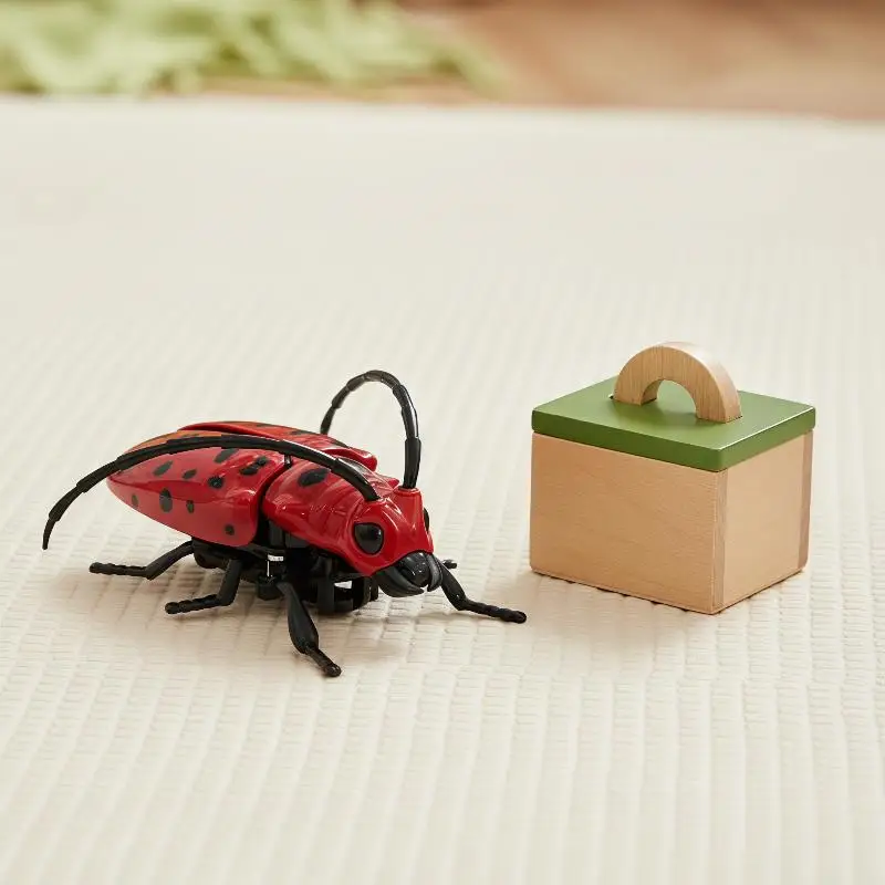 3Pcs Set Wind Up Insect Toys Novelty Clockwork Prank Fidget Items Lightweight for Kids Christmas Stocking Stuffers