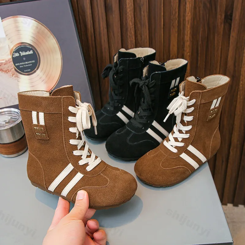

Модные высокие повседневные спортивные короткие ботинки в стиле ретро для девочек, осень 202, детские удобные универсальные нескользящие ботинки на плоской подошве со шнуровкой