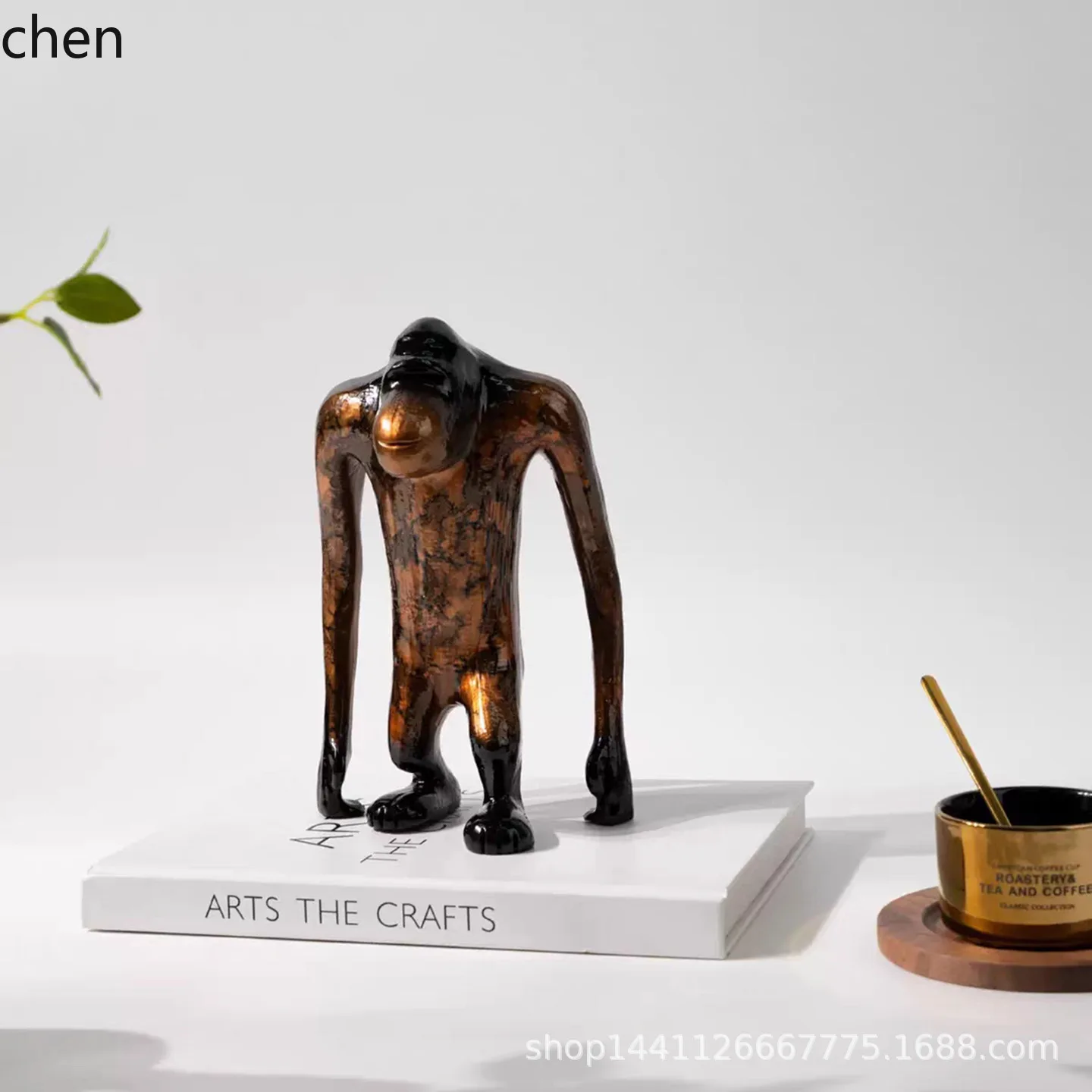 HT Modern Minimalist Desktop Model Room Living Room Home Wine Cabinet Gaming Room Long-Armed Gibbon Art Creative Ornament