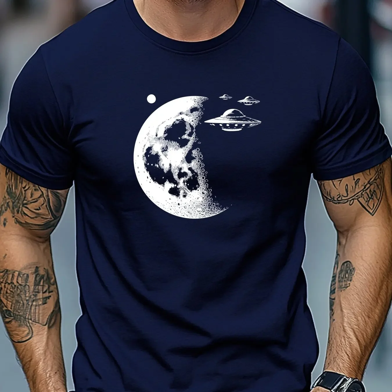 100% Pure Cotton Summer Men's and Women's Short-Sleeved T-Shirt with Moon and UFO Patterns, Comfortable and Versatile