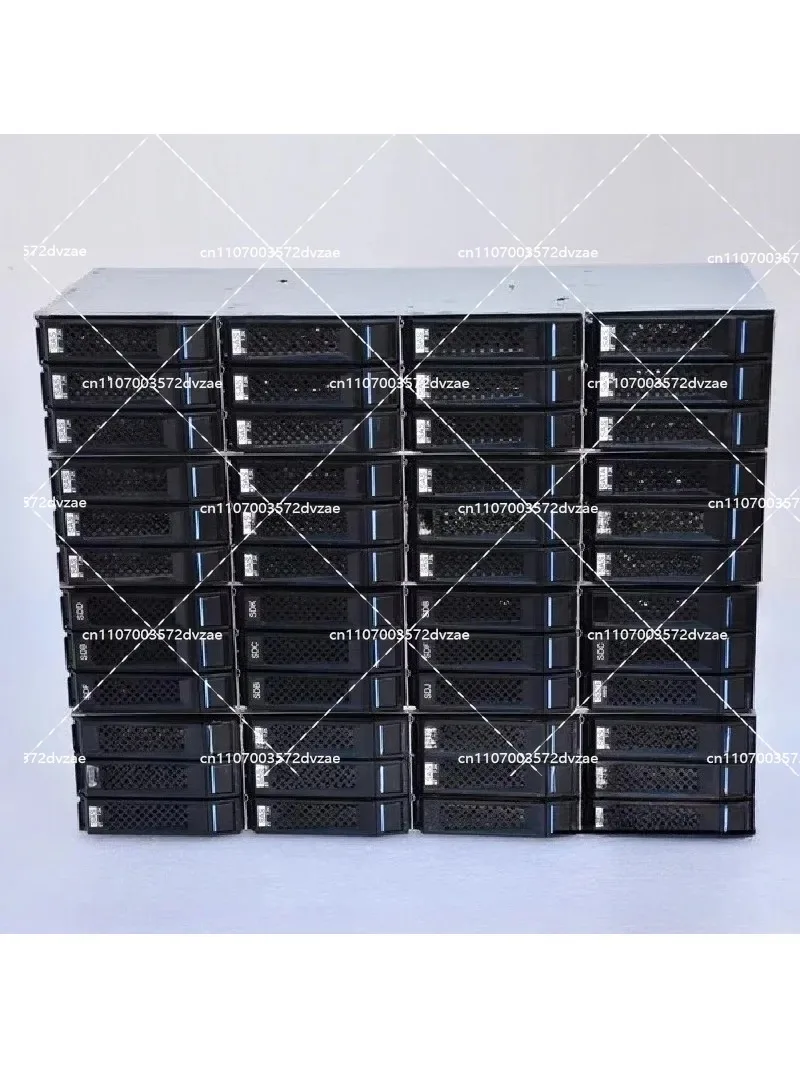 12-Disk 3.5-inch Hard Disk Cage Hot-swappable 8087 Interface D-type 4ping Power Supply SAS/SATA Storage