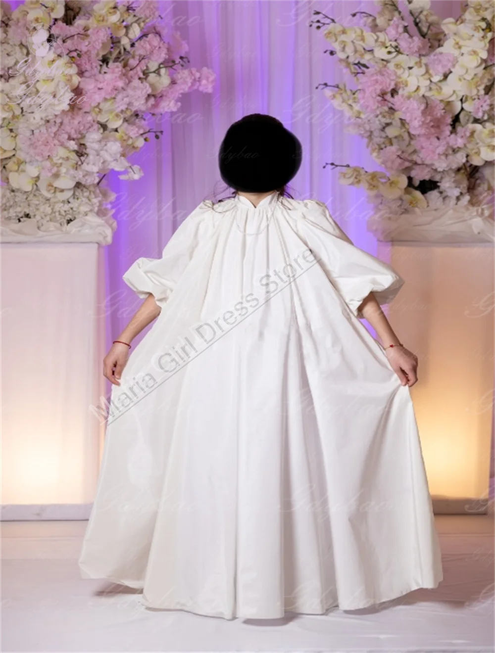 جميلة مخصصة الأبيض الساتان شقيقة العروس ثوب الزفاف وصيفات الشرف منتفخ بالون كم حزب فتاة العباءات