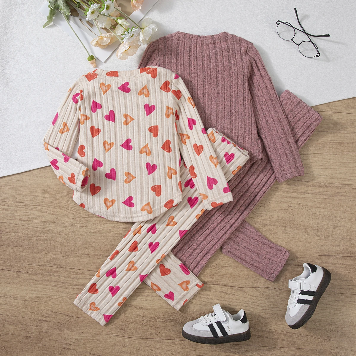 4pcs Girls Love Print long-sleeved top girls' set Spring/autumn style Minimalist fashion trousers Trendy Kids Clothes Sets