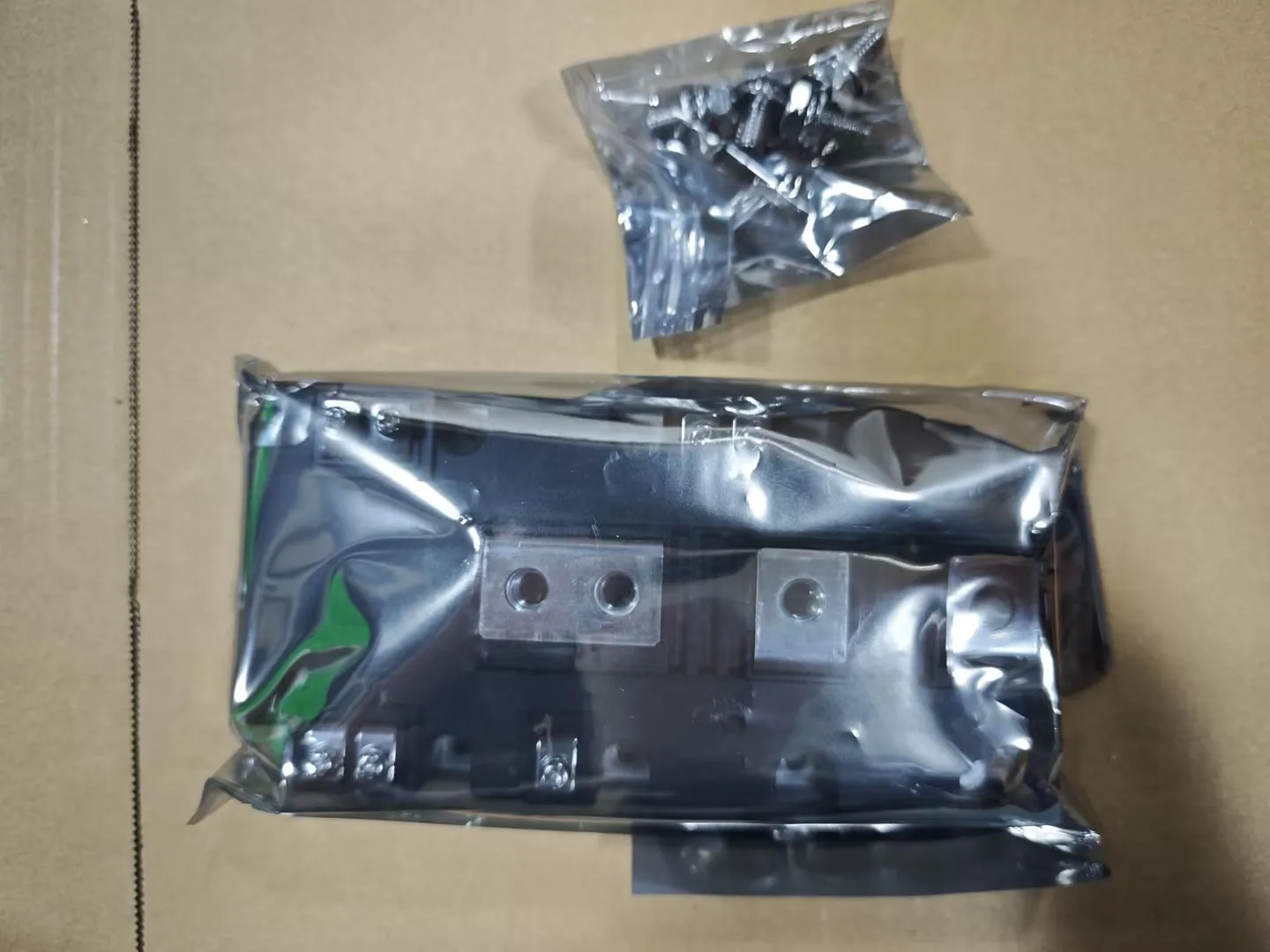 Brand New Original 2MBI600VXA-120E-51 2MBI600VXA 120E 51 Fast Delivery