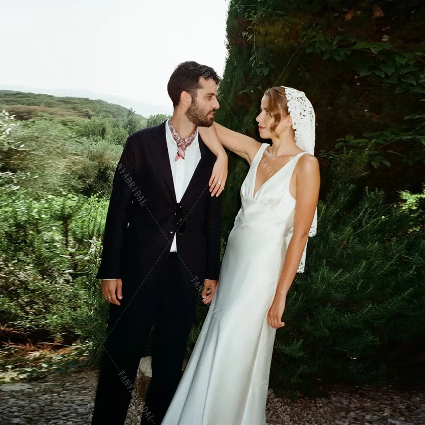 Classic Deep V Neckline Soft Satin Wedding Dress For Women Sleeveless Backless A Line Simple Bridal Party Dress TSWD898