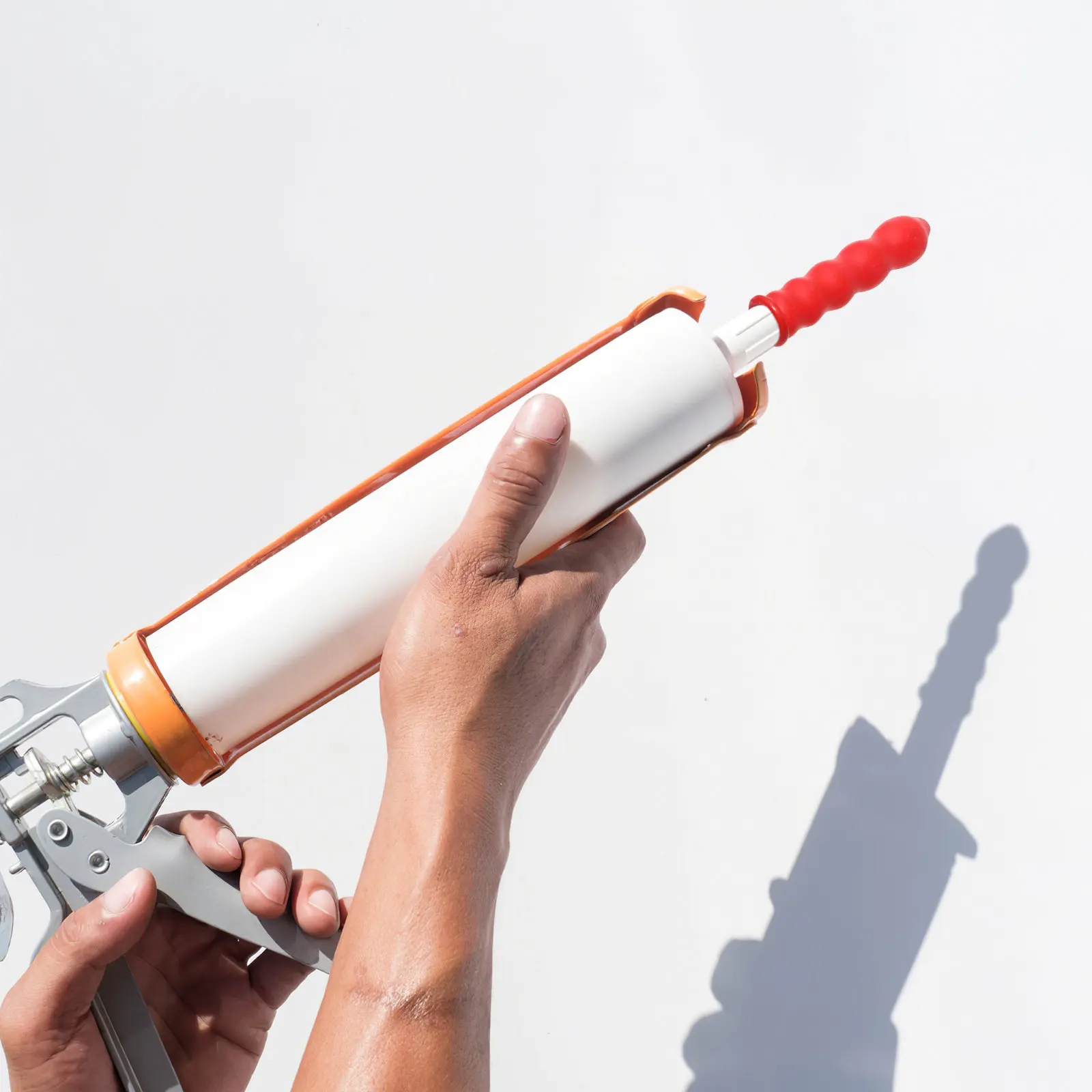 

100Pcs Caulk Saver Red Flexible Caulking Tube Cap Leakproof Cover Sealant Tube Preservation Caulk Cap Sealer Saver