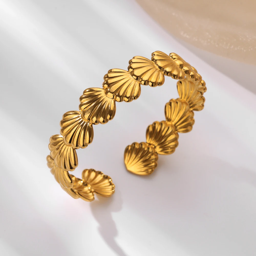 

Shell Cuff Bracelets For Women Gold Color Stainless Steel Opening Bracelet Bangles Luxury Brands Summer Beach Wrist Jewelry Gift
