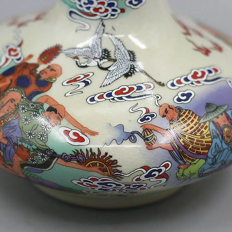 Antique Qing Qianlong Famille rose porcelain Eighteen Arhat Flat Bottle Chinese style Home Table Decoration handicraft