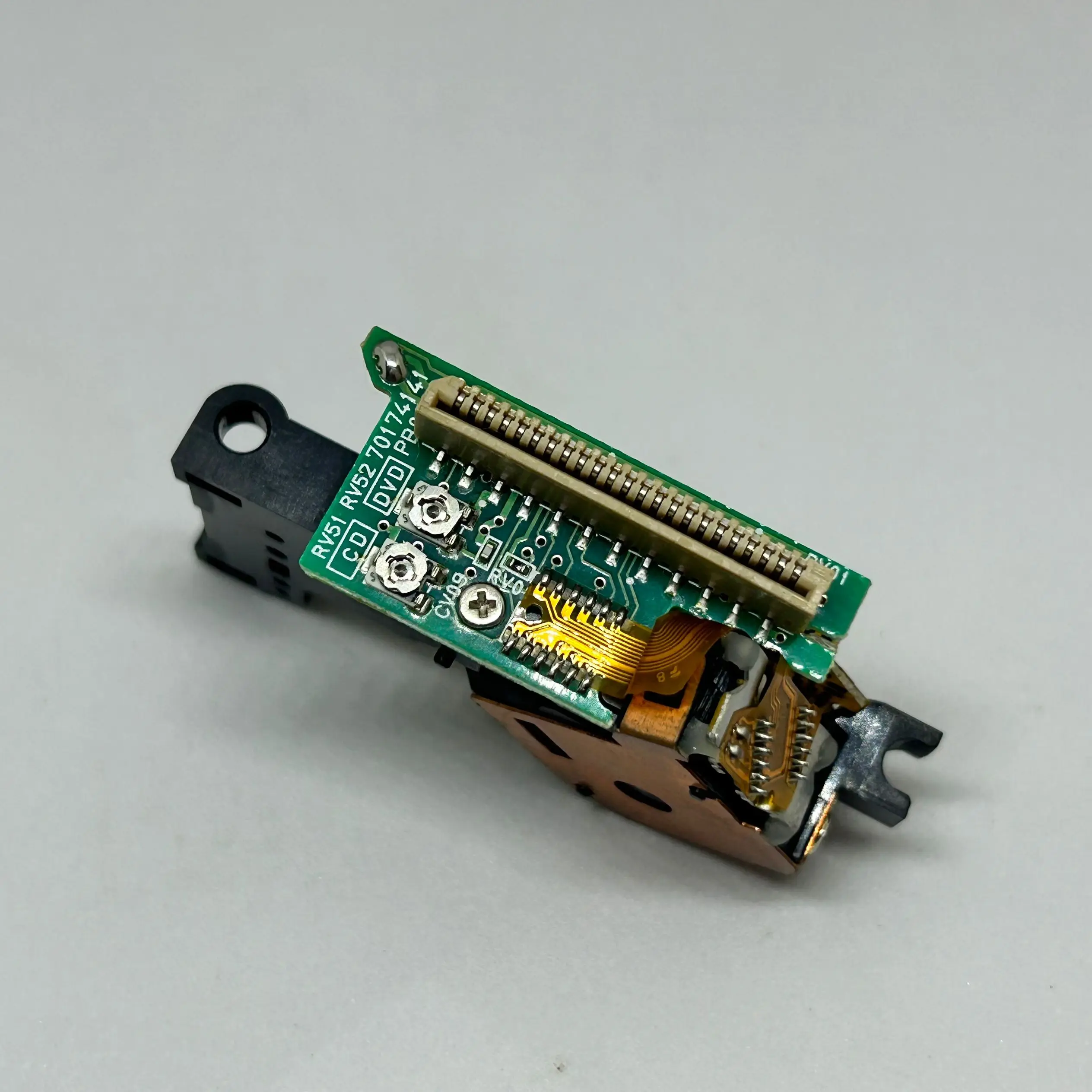 

IPU2030 IPU-2030 Радиоплеер Лазерная линза Lasereinheit Оптические звукосниматели Блок Optique