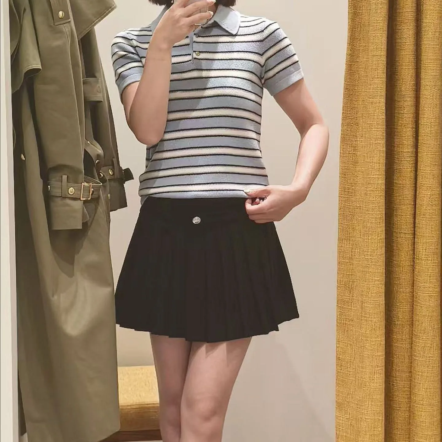 

Ele ort Sve Knitted T-irt Slimming Stripe Pattern Turn-down Collar ort Sle for Women Spring Summer Faion