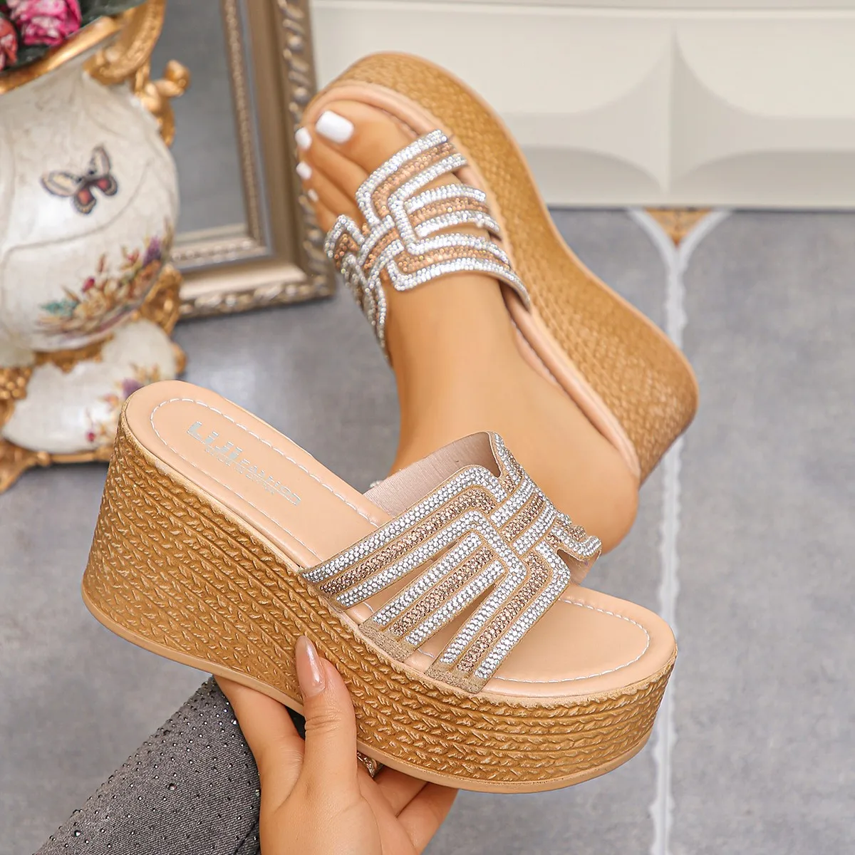 

2025 Women Woven Slip-On Sandals Thick Heel Platform Fish Mouth Sandals Lightweight Platform Slippers Summer Large Size Shoes