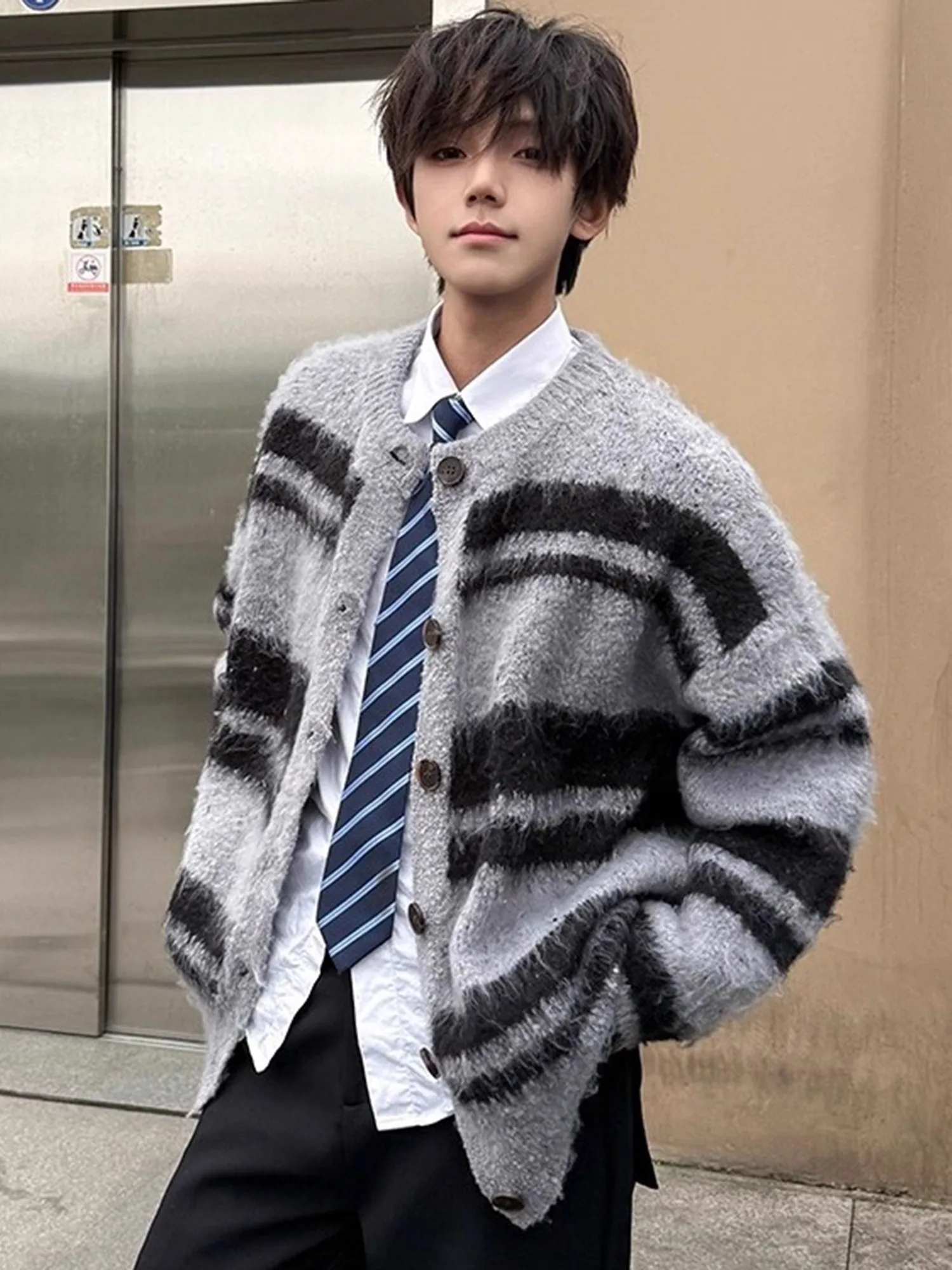 Amerykański sweter-kardigan z miękkiego, sztucznego futra w stylu retro, luźny, dzianinowy, dla kobiet i mężczyzn, jesienno-zimowy, w stylu lazy, marka Sle Faion