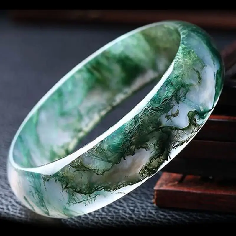 

Natural High-ice Agate Bracelet, Suitable for Daily Wear and Accessories