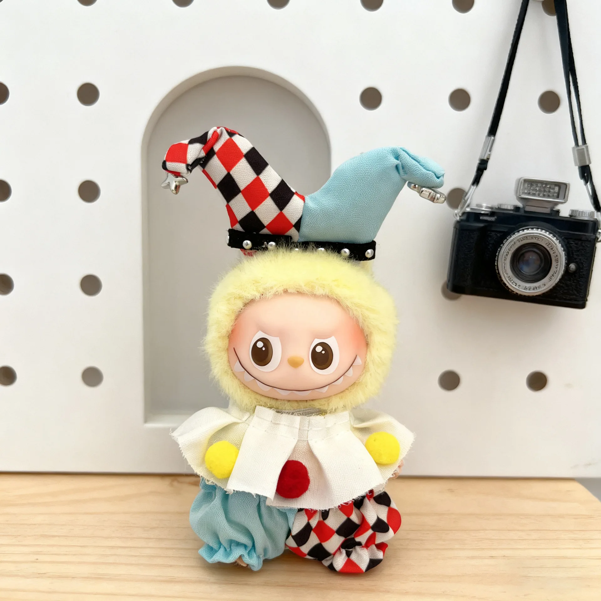 Per 10 centimetri Labubu Abbigliamento Divertente Circo Clown Set 4.0 Labubu Cuore Password Vestiti Vestito FAI DA TE Accessori Per Bambole Giocattoli Regali