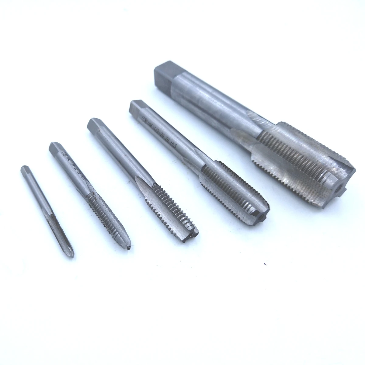 1Pc 1/2 - 12 13 14 16 18 20 24 27 28 32 36 40 UNF UNS UNC UN UNEF Right Hand Tap TPI Threading Tools Mold Machining 1/2\