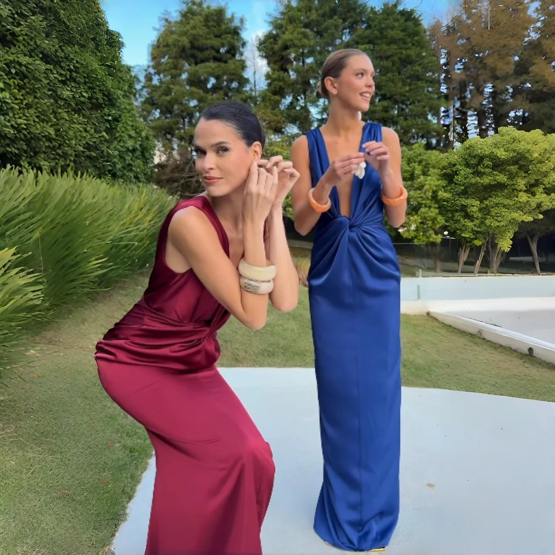 Vestido de satén para damas de honor, con escote en V pronunciado, sin mangas, con diseño de nudo retorcido, largo hasta el suelo, ideal para bodas, fiestas y eventos formales.