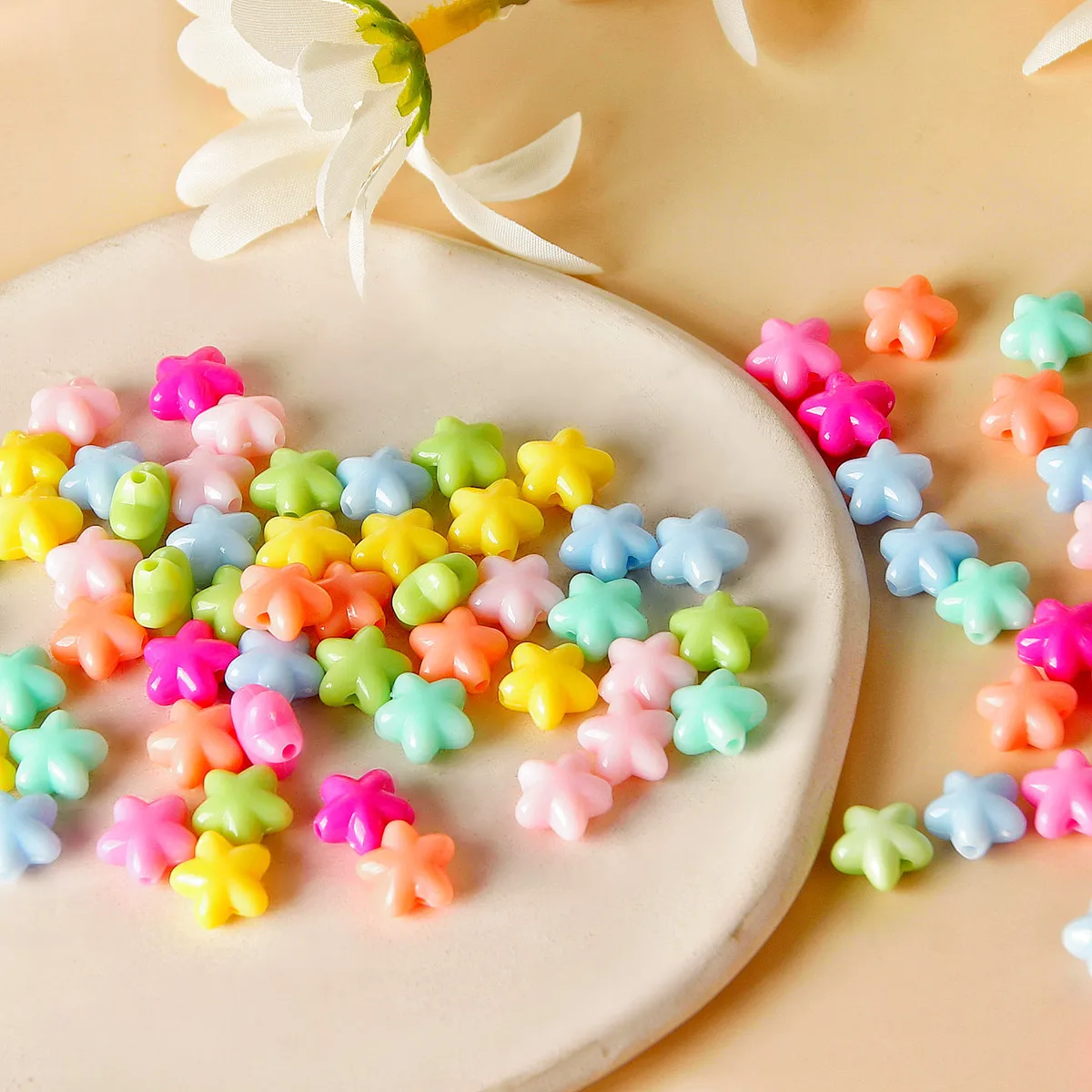 

50pcs 11x10mm Acrylic Mini five-pointed star with Hole Loose Spacer Beads for Jewelry Bracelet Keychain Earrings Making Supplies