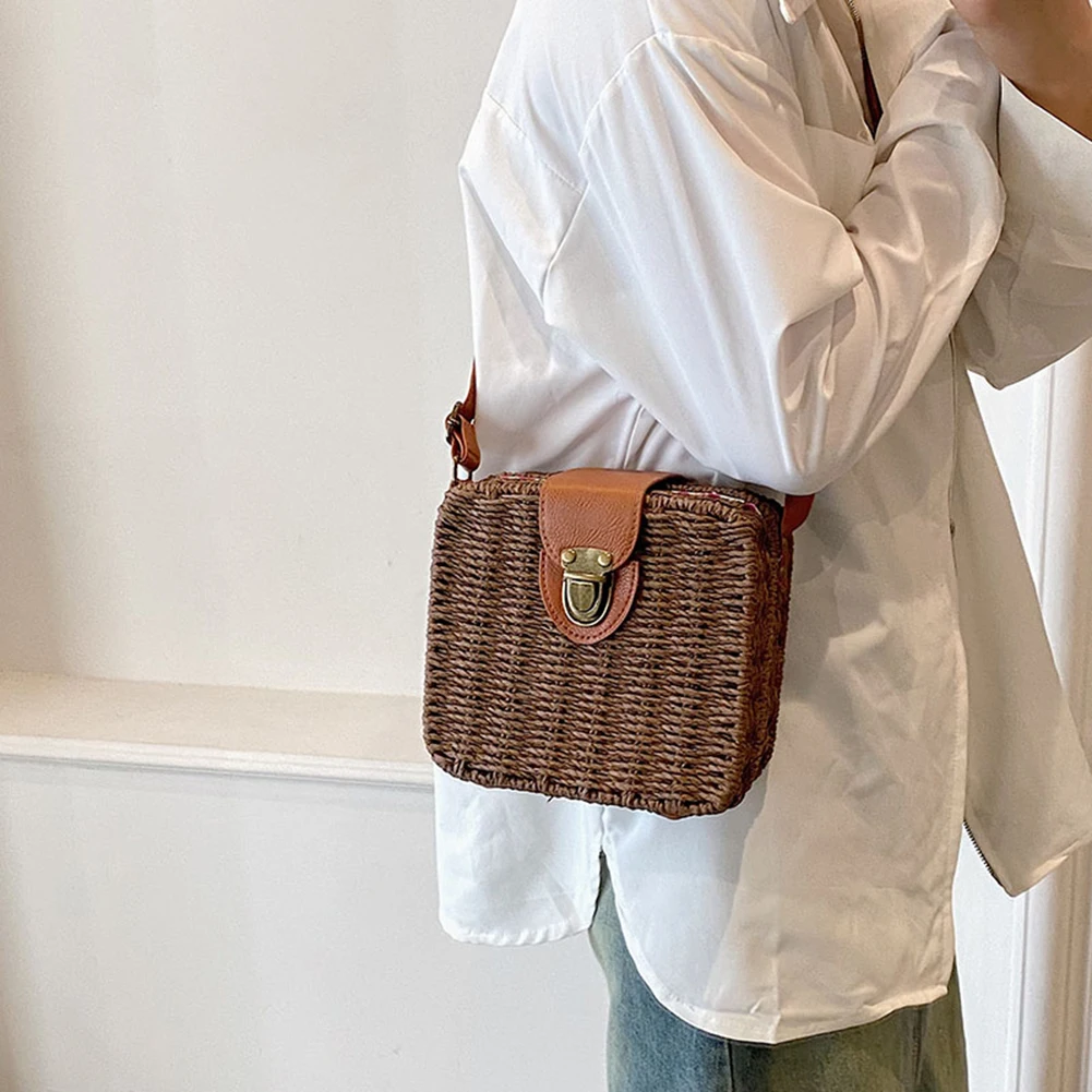 

Women Shoulder Bags Fashion Woven Ladies Handbags Casual Holiday Simple Handmade Adjustable Straps Rattan Beach Bag