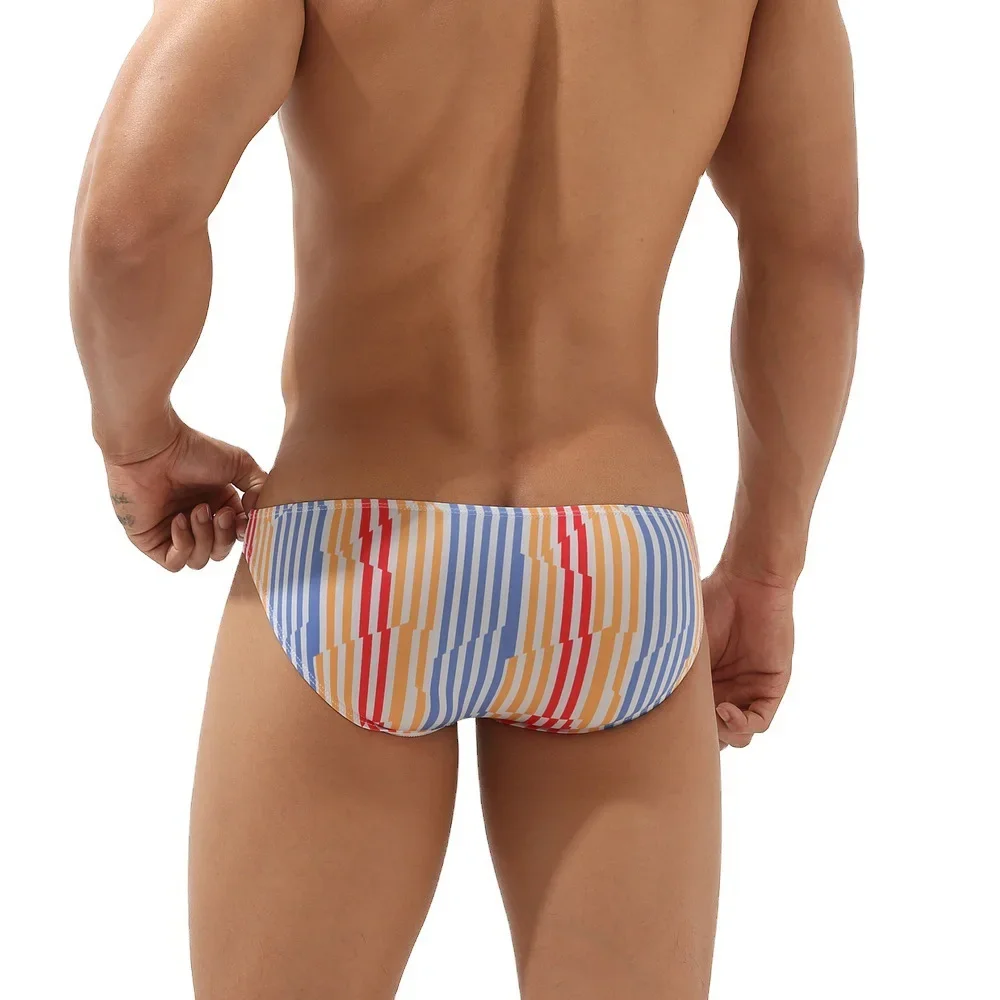 Printed Bulge Briefs for Men Erotic Low Waist U Convex Pouch Panties Elastic Comfortable Underpants Gays Sexy High Fork Knickers