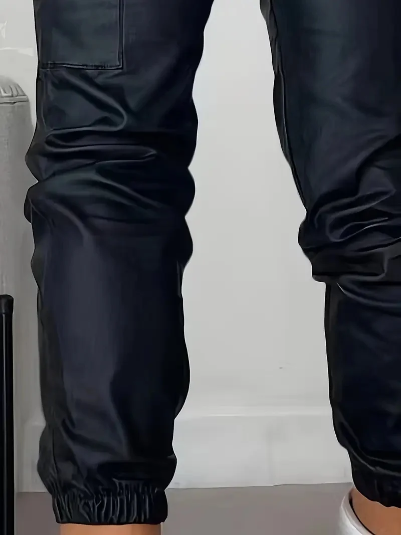 Y2K Damen Schwarze Mode Kunstleder Cargo-Hose mit Hoher Taille Streetwear Jogger-Hose mit Taschen Elastische Bündchen Schlanke Hose – Detail 4