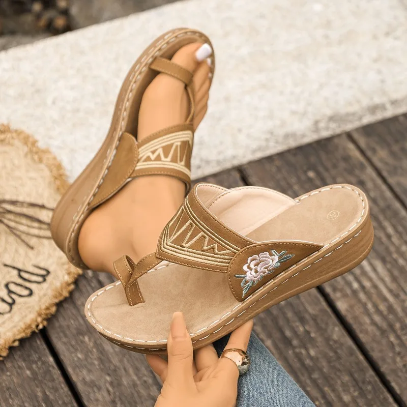 Slippers Women Summer Outer Wear Toe Slip Simple Rust Flower Lightweight Platform Sandals