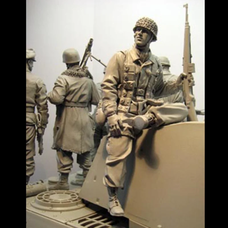 1 / 16 Resin Figure Soldier Man Model The Third Paratrooper Division Soldier GK Hands On White Model