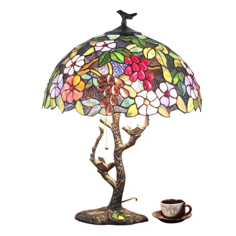 

Vintage desk lamp Living room Study lobby Grape Offani stained glass Hotel bar Glazed lamps