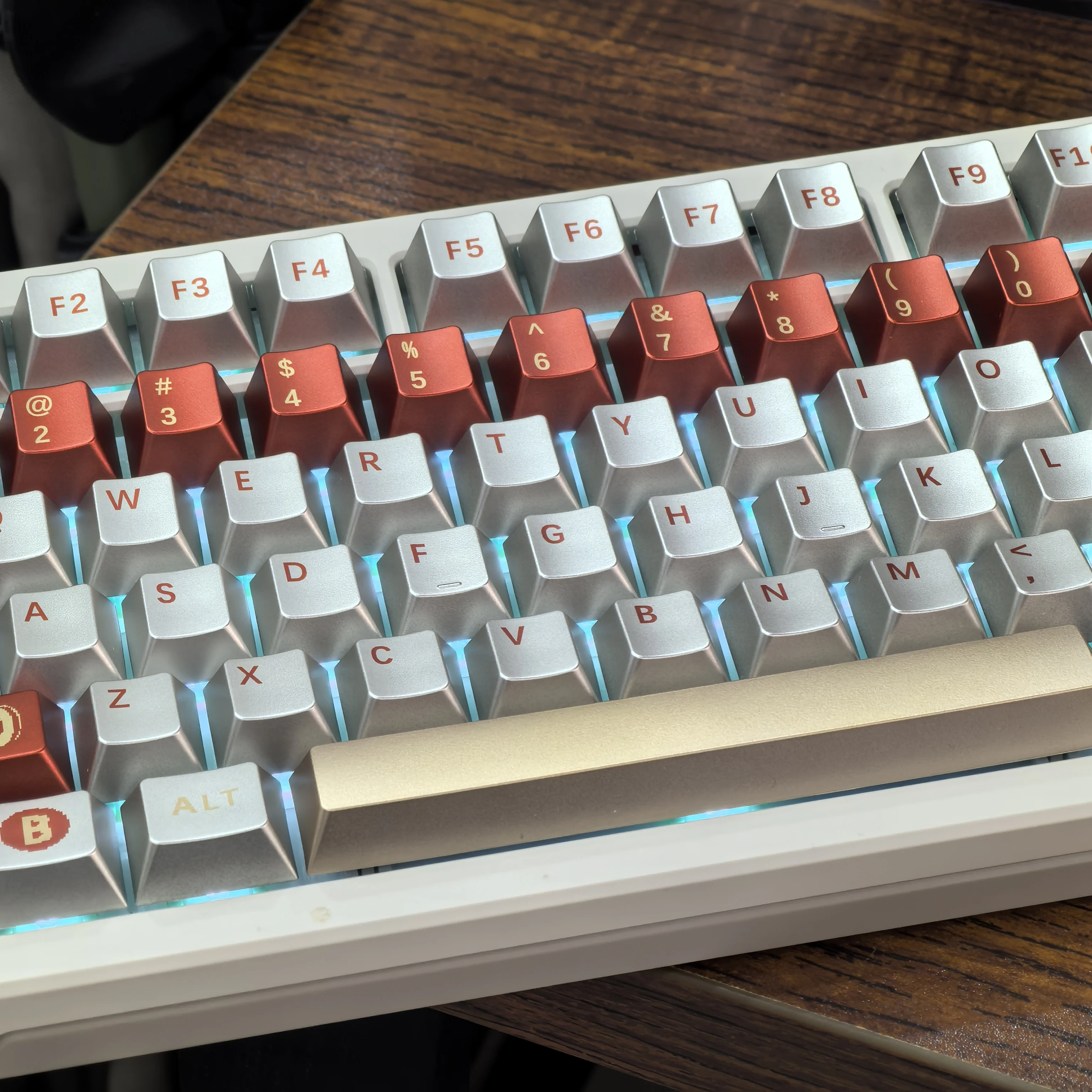Imitation Metal Texture Keycap Retro Red White Machine Metal Silver Pearl Game Console Keycap Cherry PBT 115 Keys For Aula F75