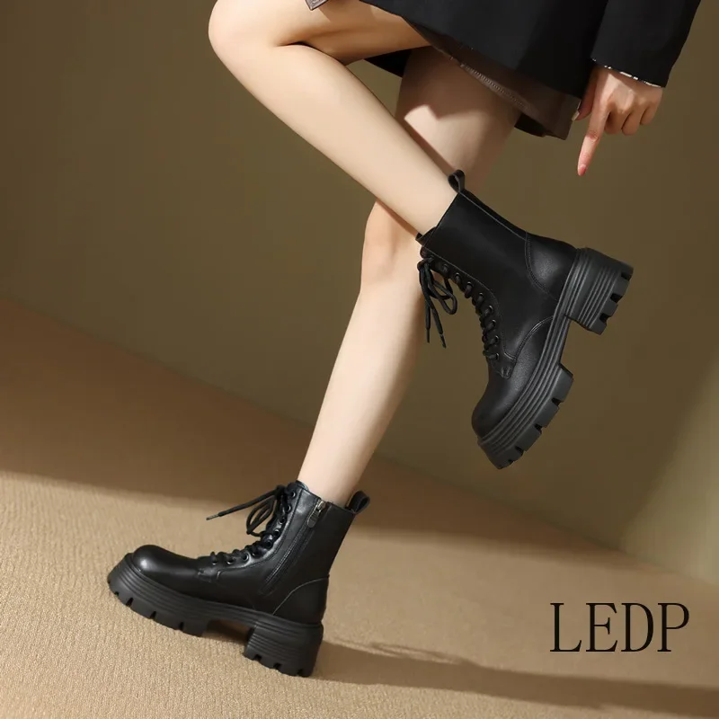 أحذية نسائية أحذية قصيرة مريحة وقطيفة دافئة للدراجات النارية ذات نعل سميك وكعب عالٍ كلاسيكي وعصري #3