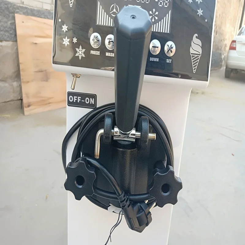 ماكينة آيس كريم تايلور 900 وات ماكينة آيس كريم ناعم القوام تايلاندية ضاغط العلامة التجارية 110 فولت 220 فولت